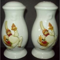 Disney Salt And Pepper Shakers - Epcot Food And Wine Festival - 2010